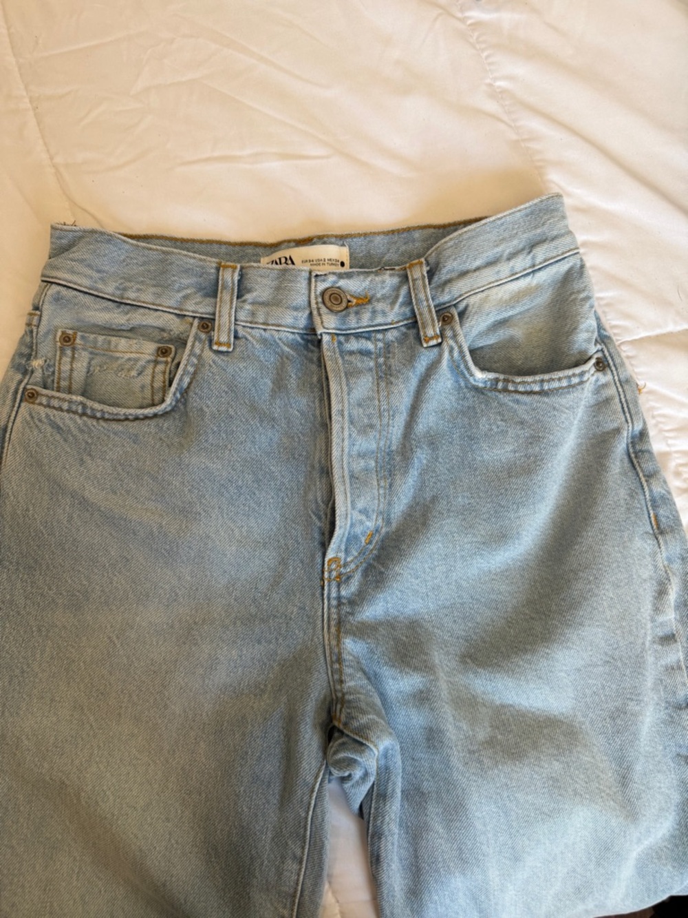 ZARA Baggy Light Wash High-Rise Jeans - Light Blue Denim